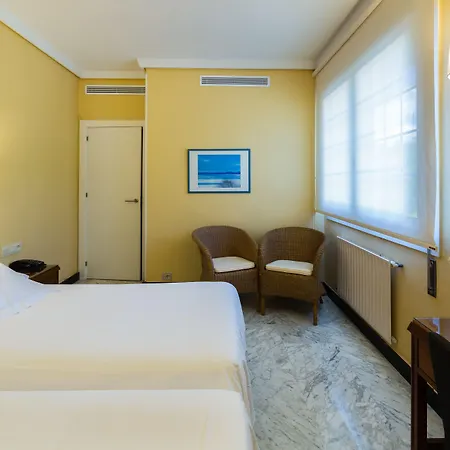 Avenida 3* San Sebastián