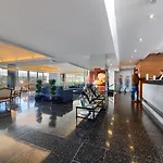 فندق Avenida سان سيباستيان