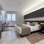 فندق Avenida سان سيباستيان