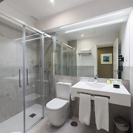 Avenida 3* San Sebastián