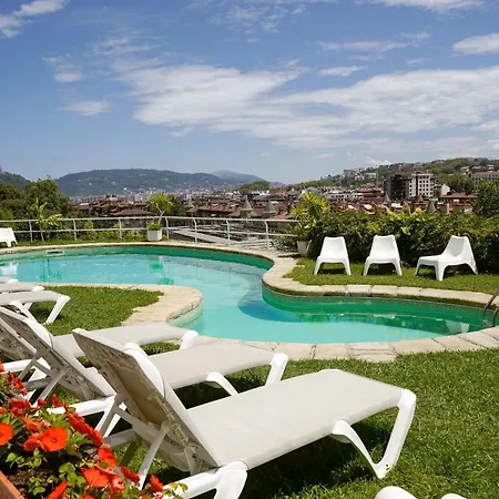 Avenida Hotel