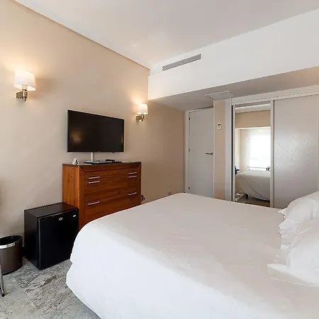Avenida Hotel