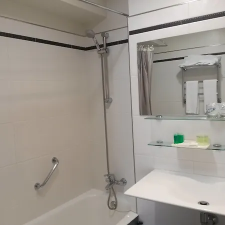 Szálloda Avenida 3*