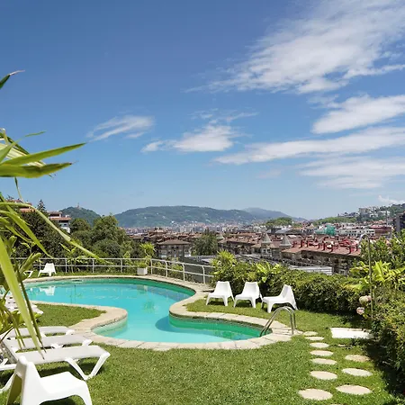 Szálloda Avenida 3*