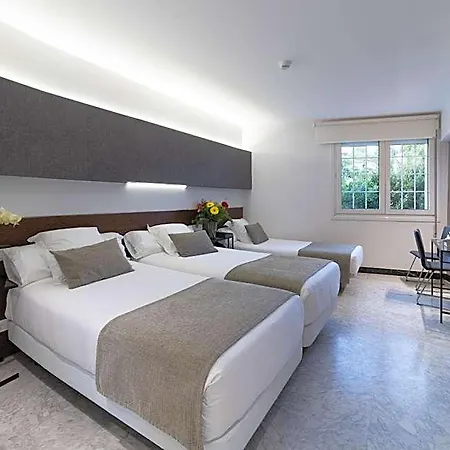 Avenida Szálloda 3*