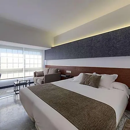 Hotel Avenida 3*