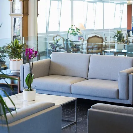 Avenida 3* San Sebastian