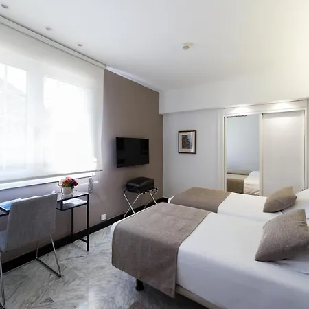 Avenida Hotel 3*