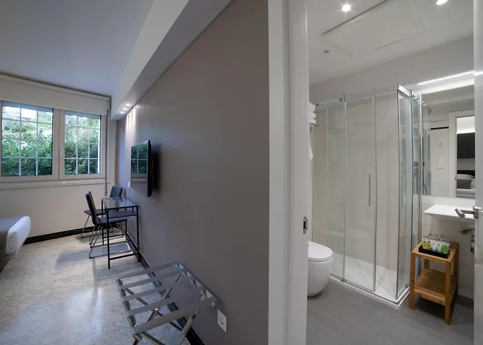 酒店 阿维尼达酒店 圣塞瓦斯蒂安