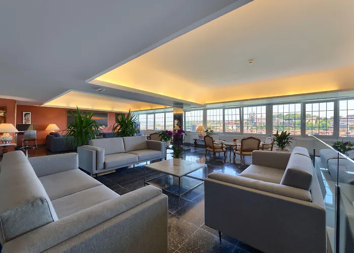 阿维尼达酒店 酒店