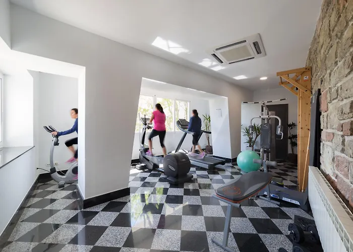 阿维尼达酒店 3* 圣塞瓦斯蒂安