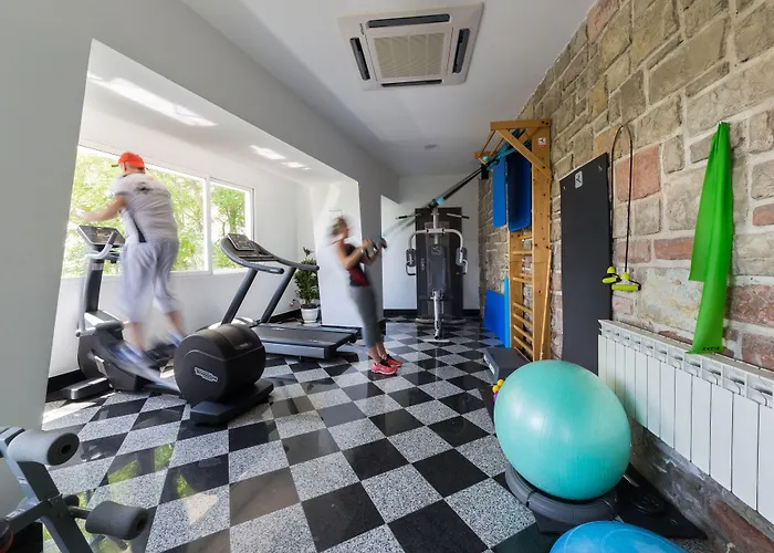 阿维尼达酒店 酒店